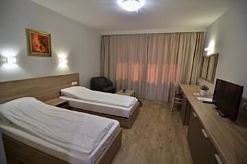 Фото номера Двухместный номер с 1 кроватью, вид на озеро Курортные отели La Casa Hotel г. Цигов-Чарк 4