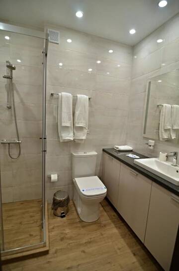 Фото номера Двухместный номер с 1 кроватью, вид на озеро Курортные отели La Casa Hotel г. Цигов-Чарк 13